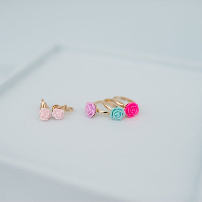 Great Pretenders Boutique Rose Rings & Earring Set, 3 Rings, 1 Set of Clip on Earrings