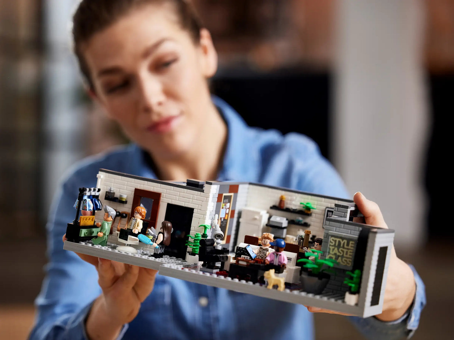 LEGO Icons Queer Eye The Fab 5 Loft 10291