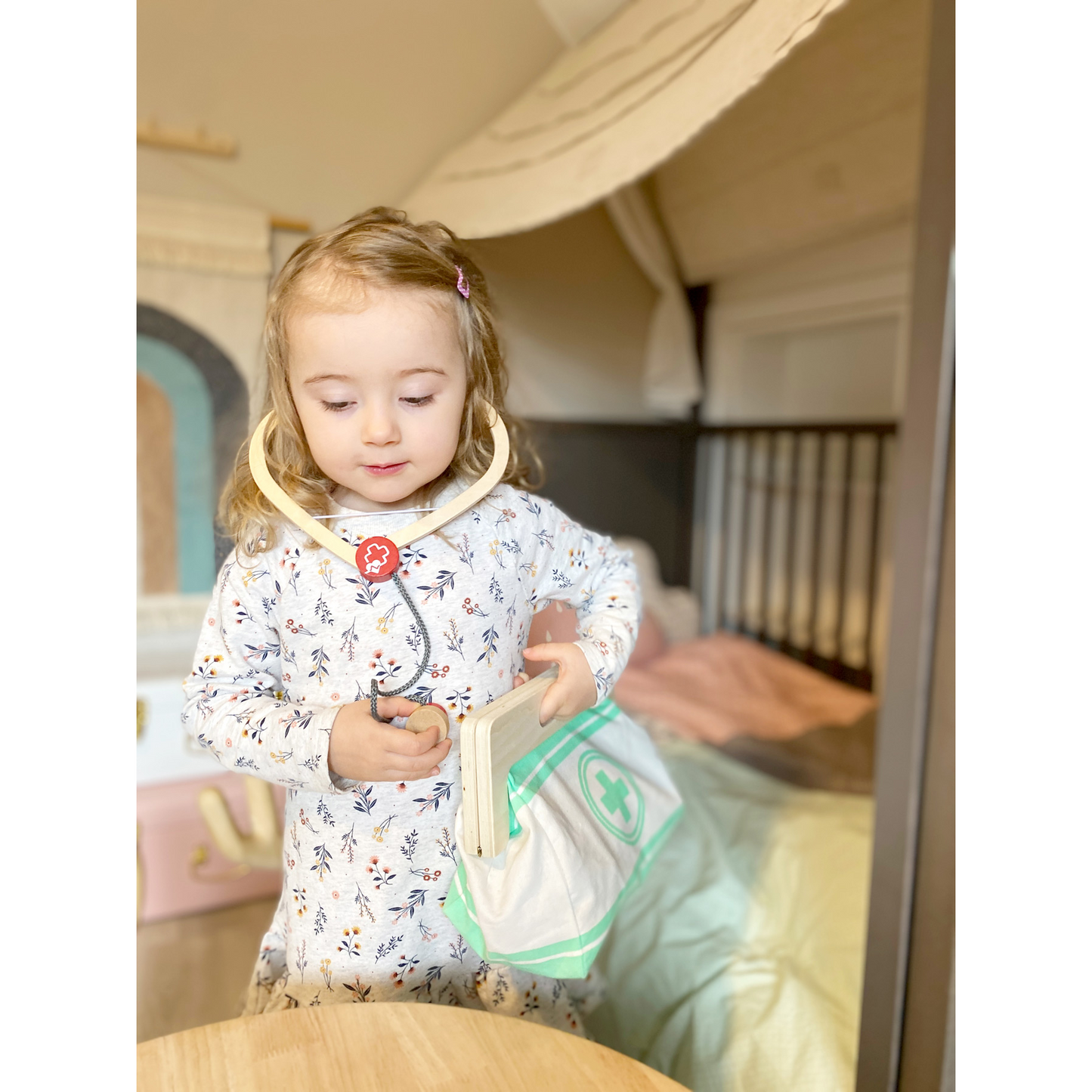 Doctor's Bag, Small foot