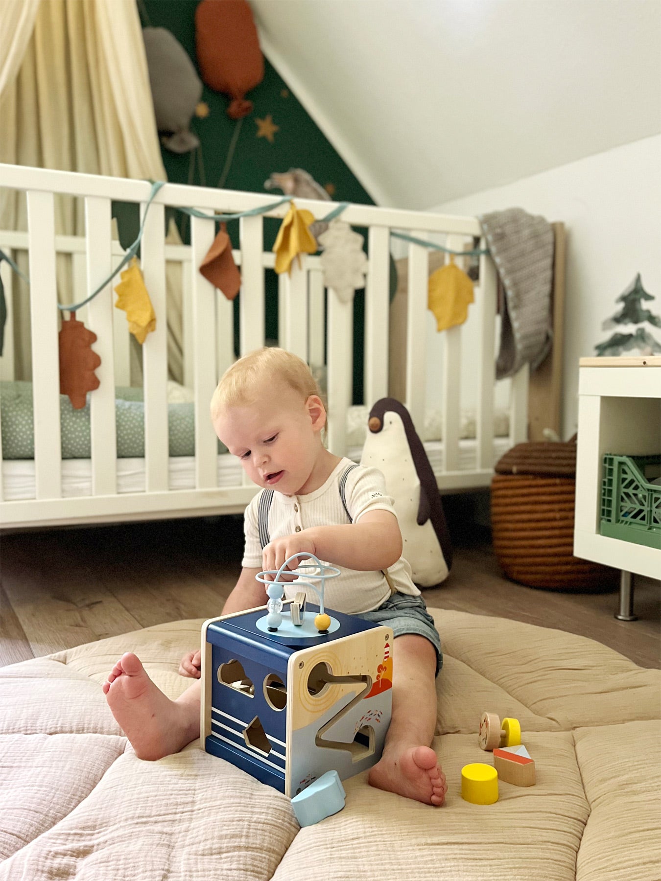 Big Ocean Motor Activity Cube, Small foot