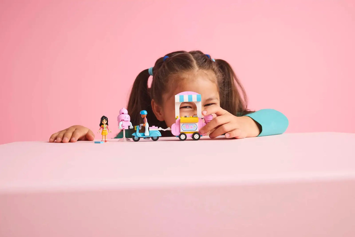 LEGO Friends Cotton Candy Stand and Scooter 42643