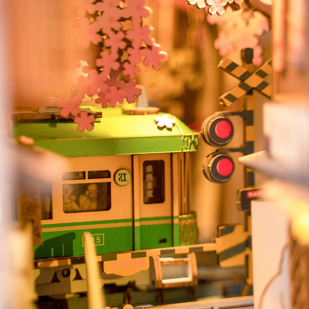 Sakura Densya, Rolife DIY Book Nook, TGB01