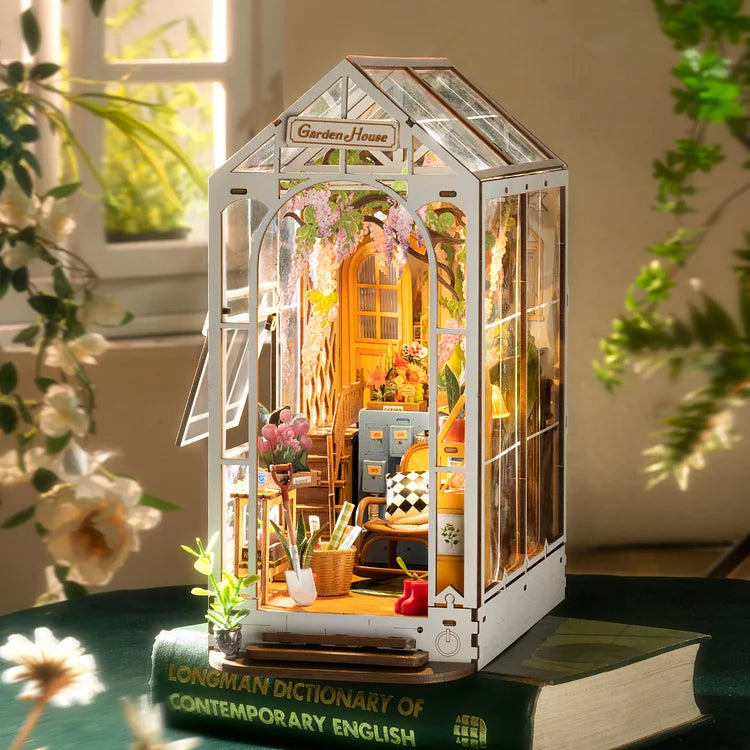 Garden House, Rolife DIY Book Nook, TGB06