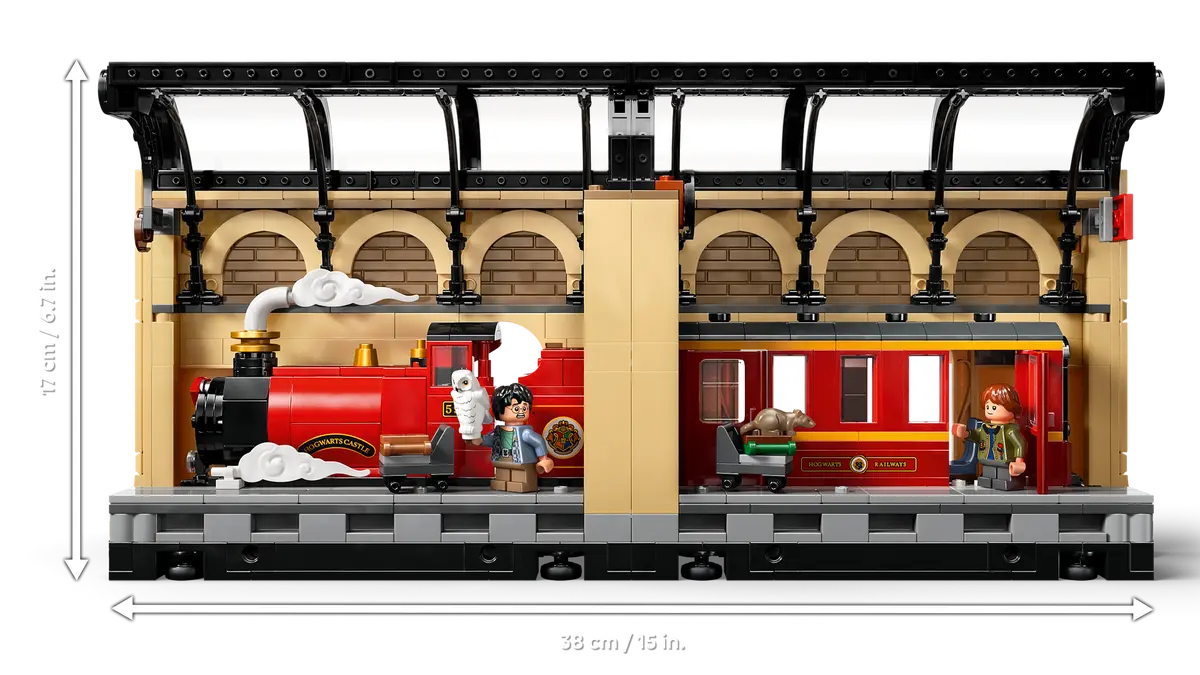 LEGO Harry Potter Book Nook: Hogwarts™ Express 76450