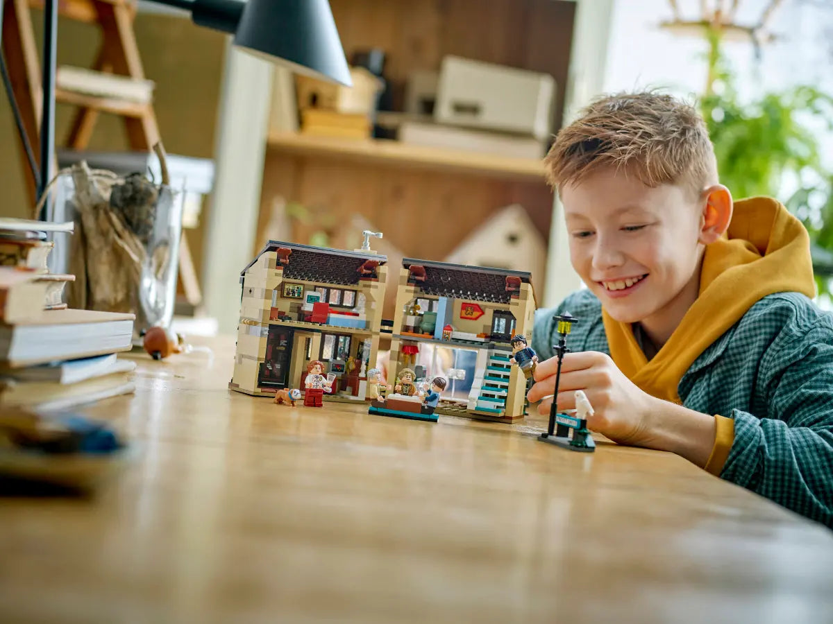 LEGO Harry Potter Privet Drive: Aunt Marge's Visit 76451