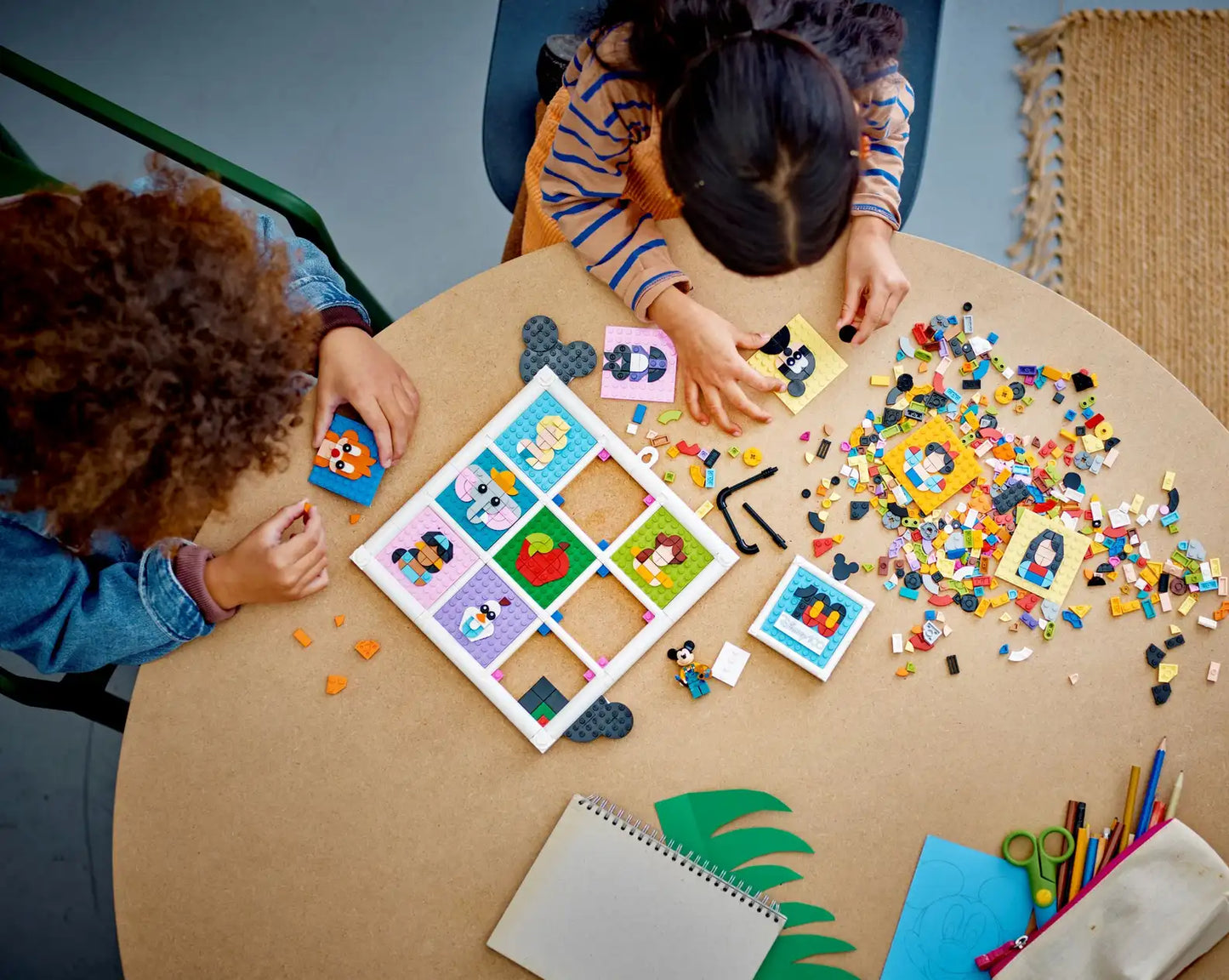 LEGO® ǀ Disney 100 Years of Disney Animation Icons 43221