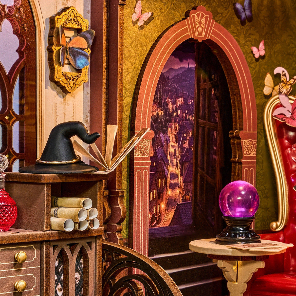 DIY Book Nook: Magic Fantasy Corner, Rolife