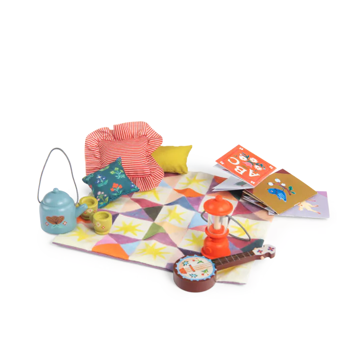 Accessories Set for small plush toys and dolls: Les Minouchkas, Moulin Roty