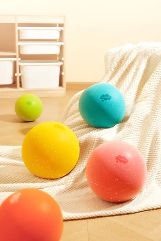 Grass Green, Quiet Fluffy Ball for Kids 3+, 24 cm