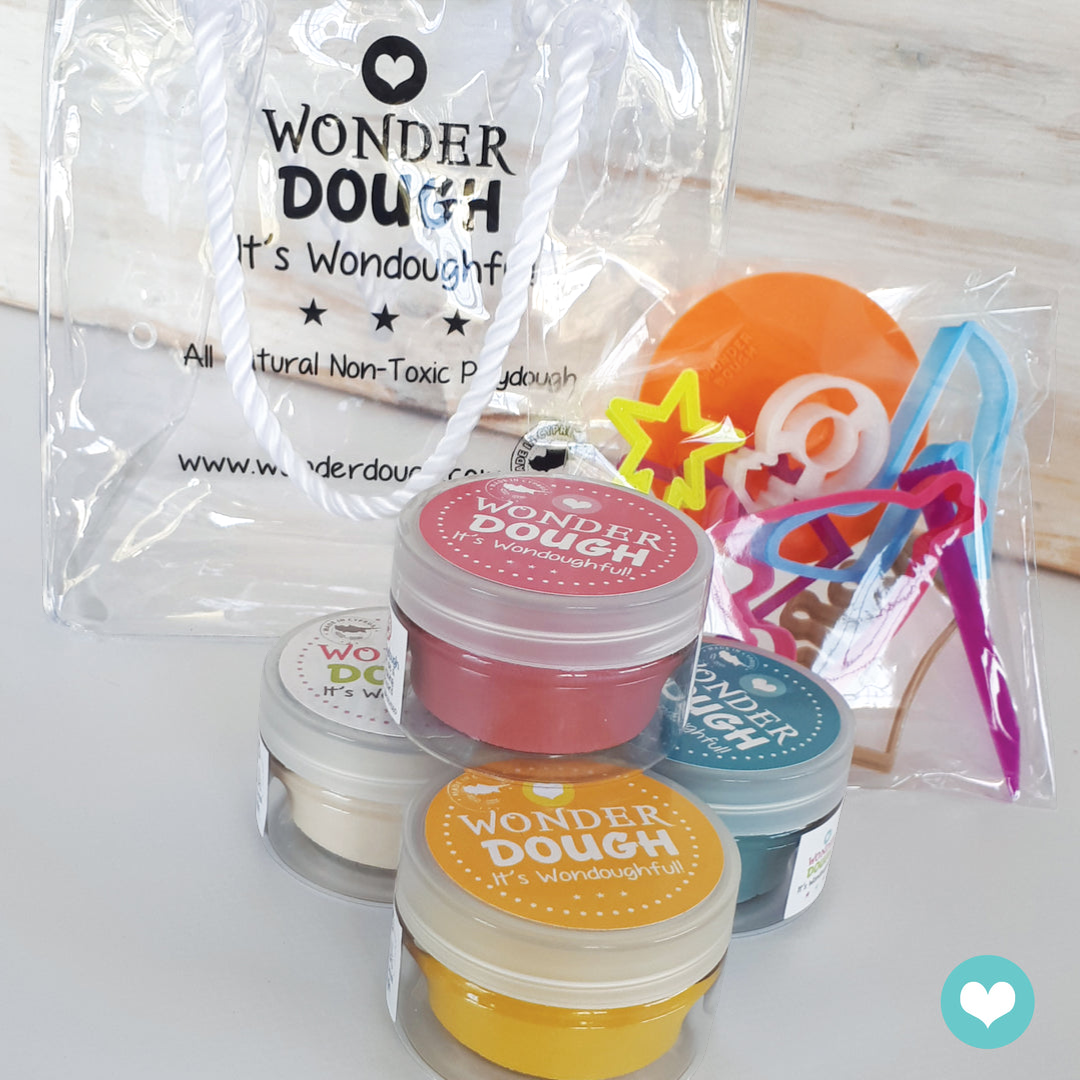 One Two Play Wonderdough Princess Mini Set with 4 tubs of coloured dough and princess-themed cutters and tools.