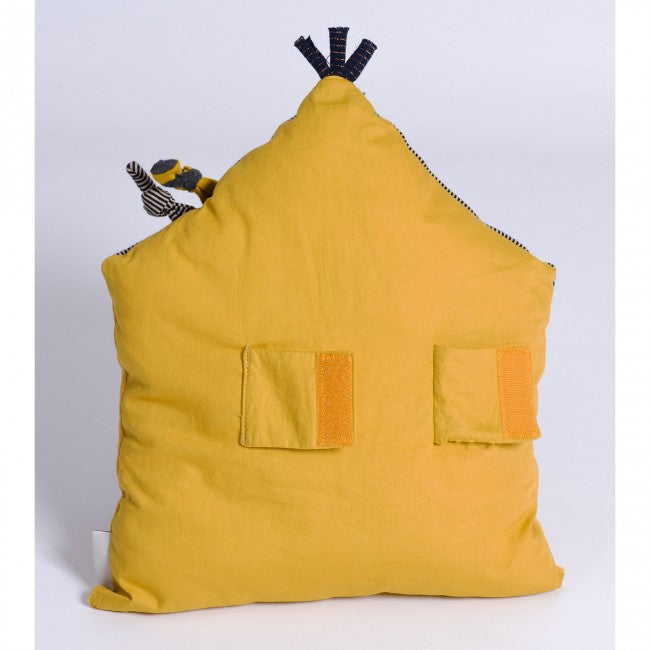 Yellow activity house Les Moustaches, Moulin Roty