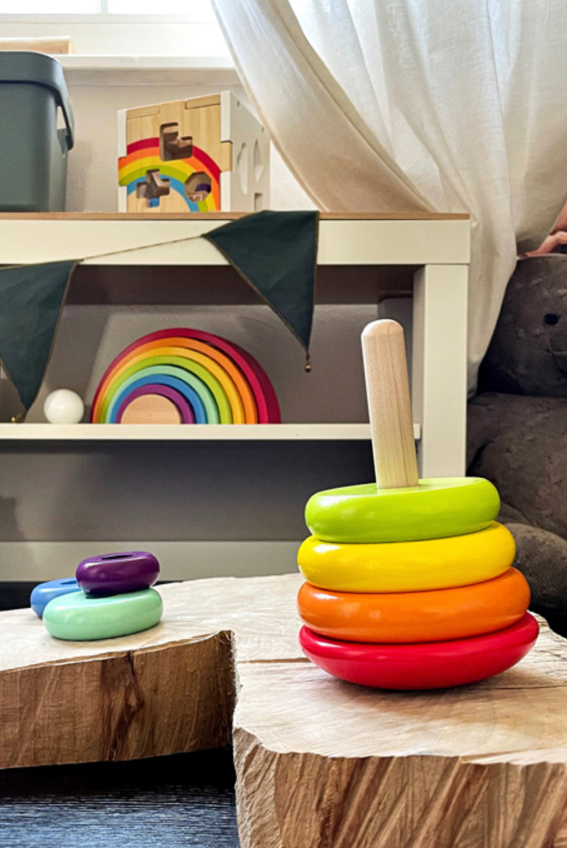 Rainbow Stacking Tower, Small foot