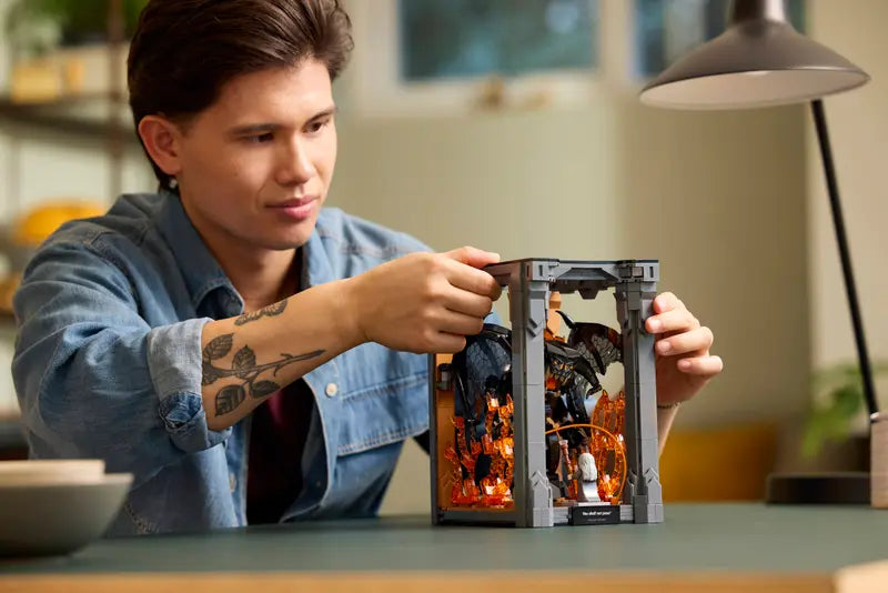 LEGO Icons The Lord of the Rings: Balrog Book Nook 10367