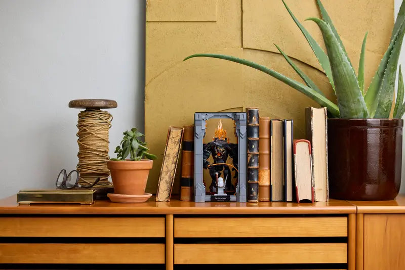 LEGO Icons The Lord of the Rings: Balrog Book Nook 10367