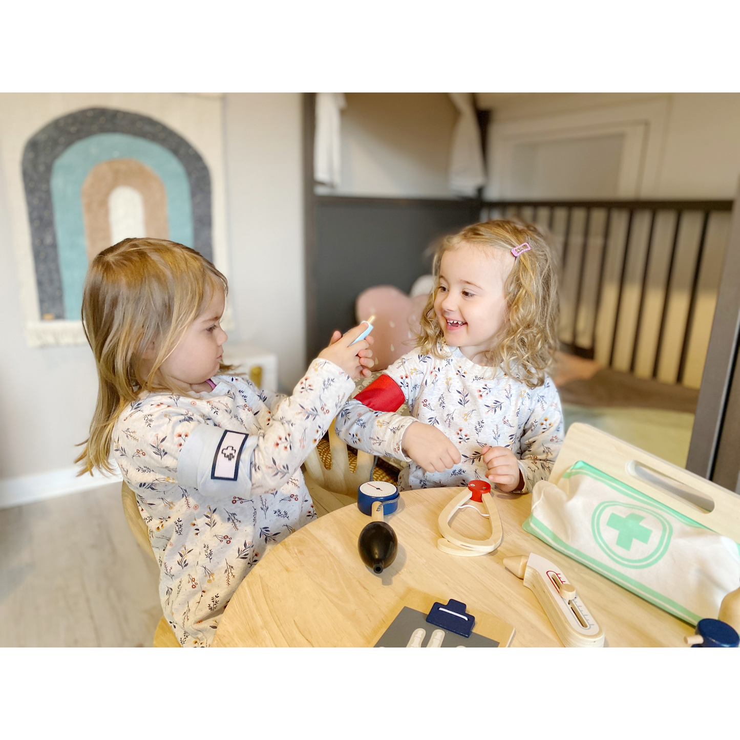 Doctor's Bag, Small foot