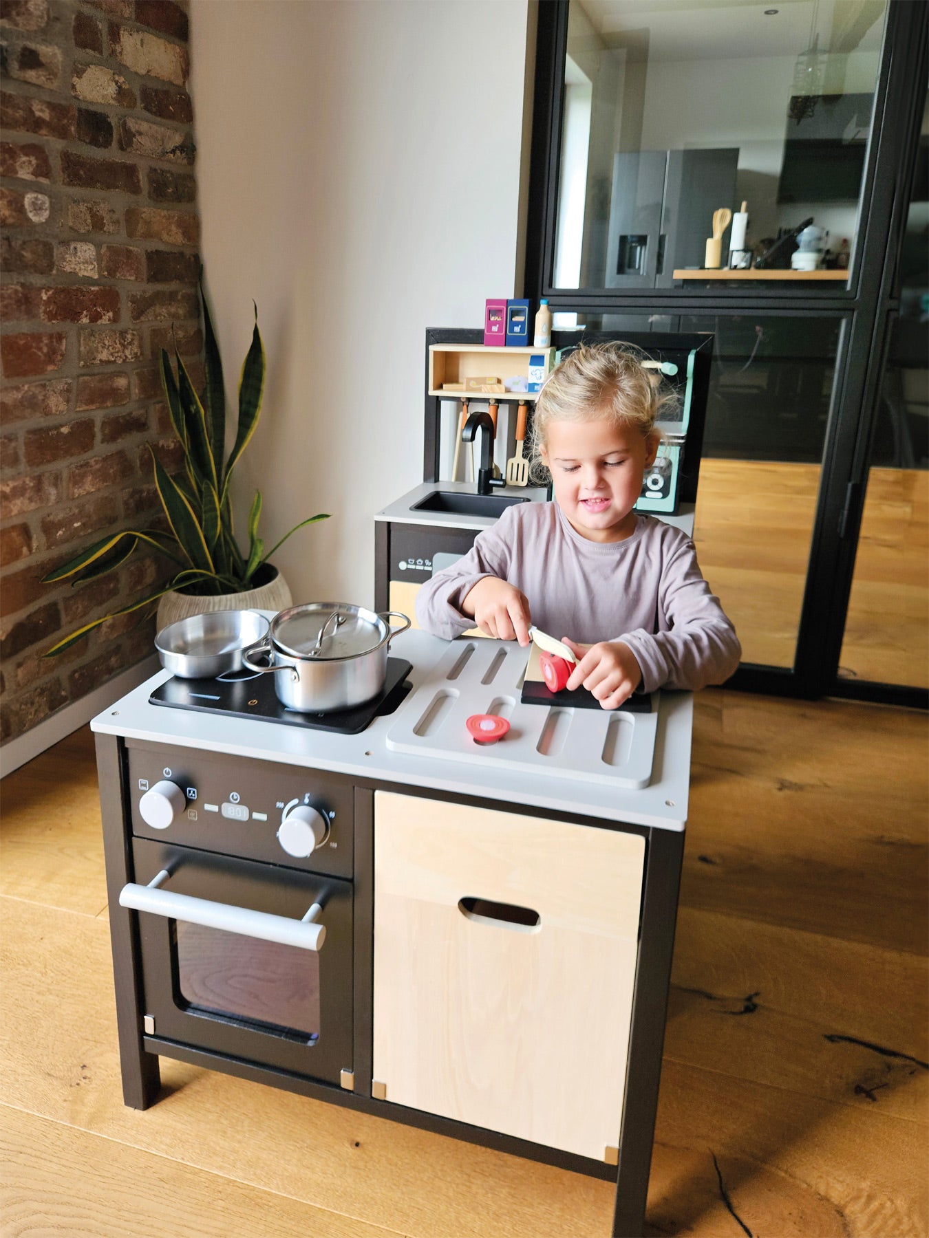 Industrial Play Kitchen with Kitchen Island, Small foot