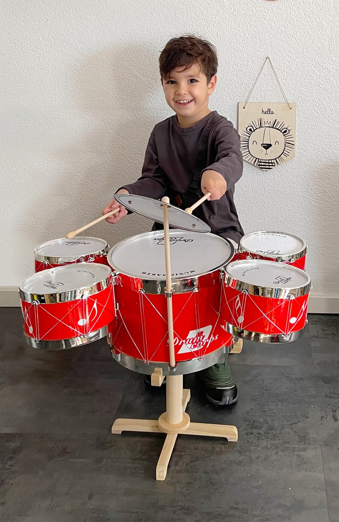 Drum Kit, Small foot