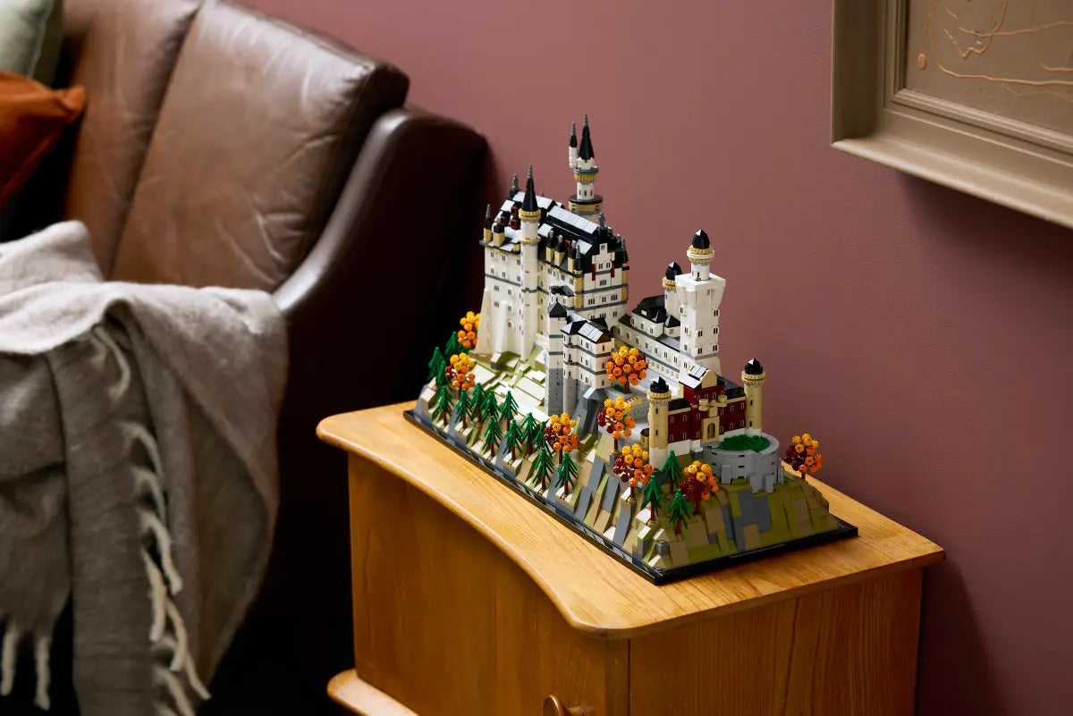 LEGO Architecture Neuschwanstein Castle 21063