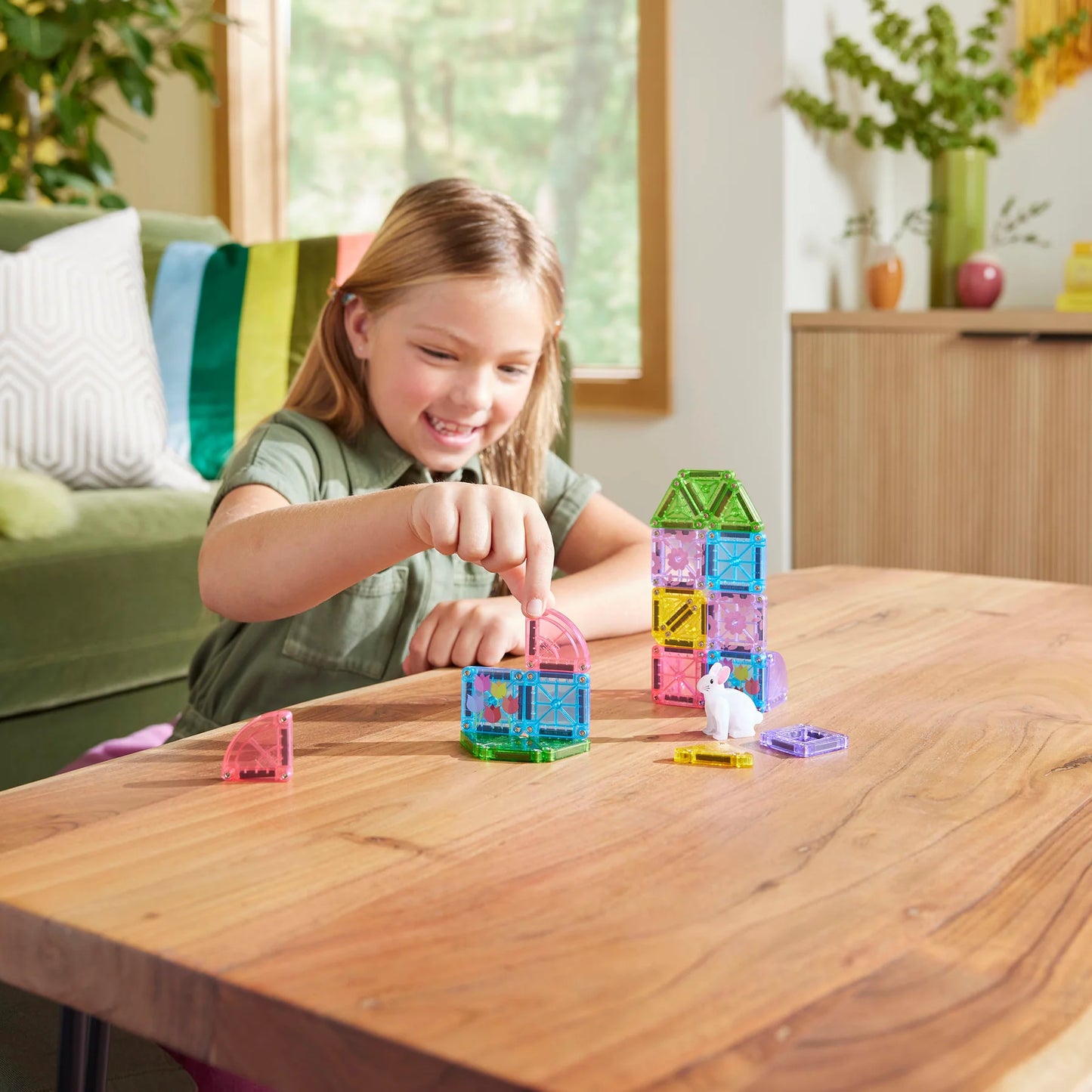 microMAGS: Spring Garden 24 Piece Travel Set, Magna-tiles