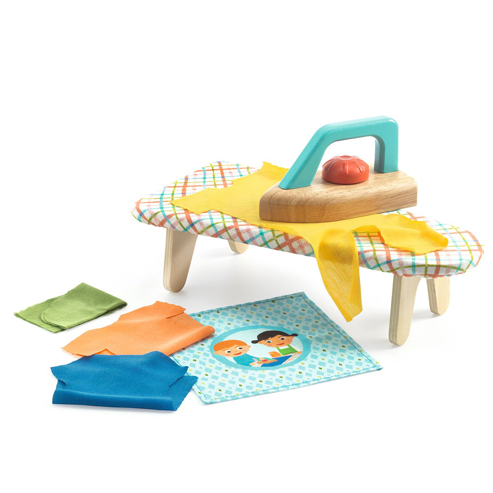 Laundry Mia & Leo, Wooden Ironing Play Set, 3+, Ironing Board, Iron & 4 Clothes