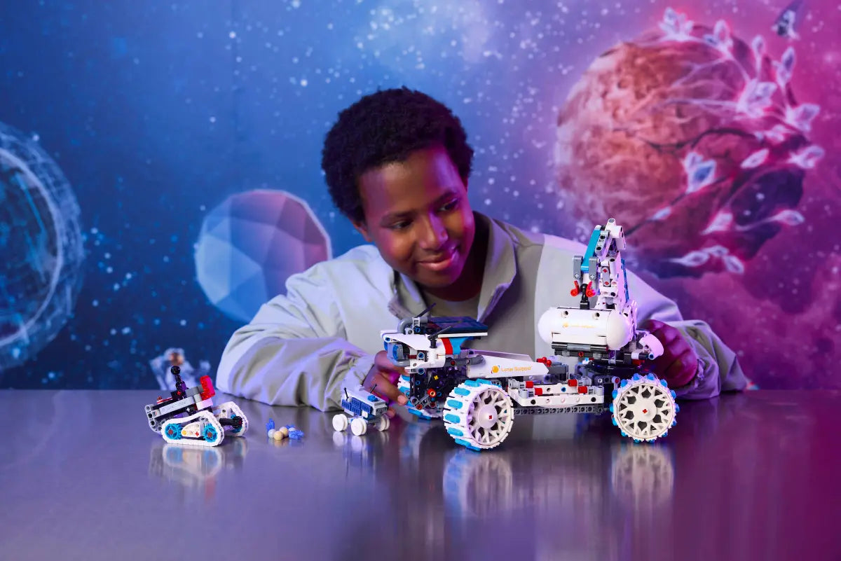 LEGO Technic Lunar Outpost Moon Rover Space Vehicle 42211