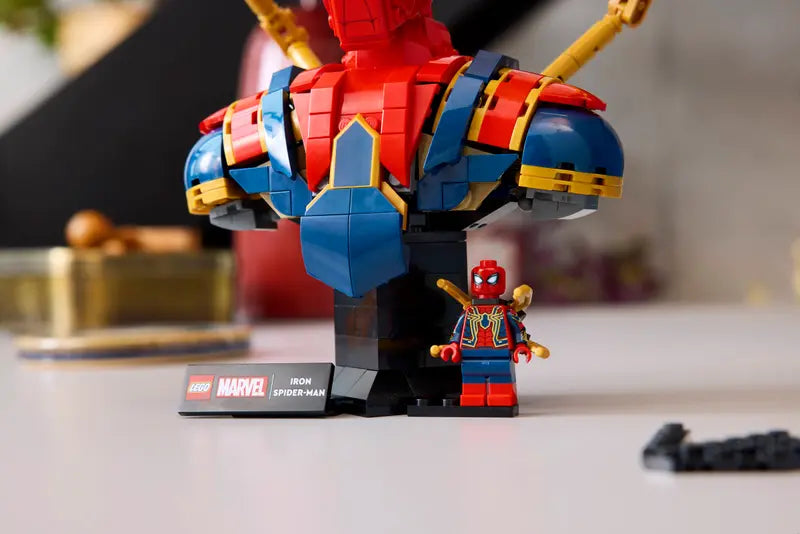 LEGO Marvel Iron Spider‑Man Bust 76326