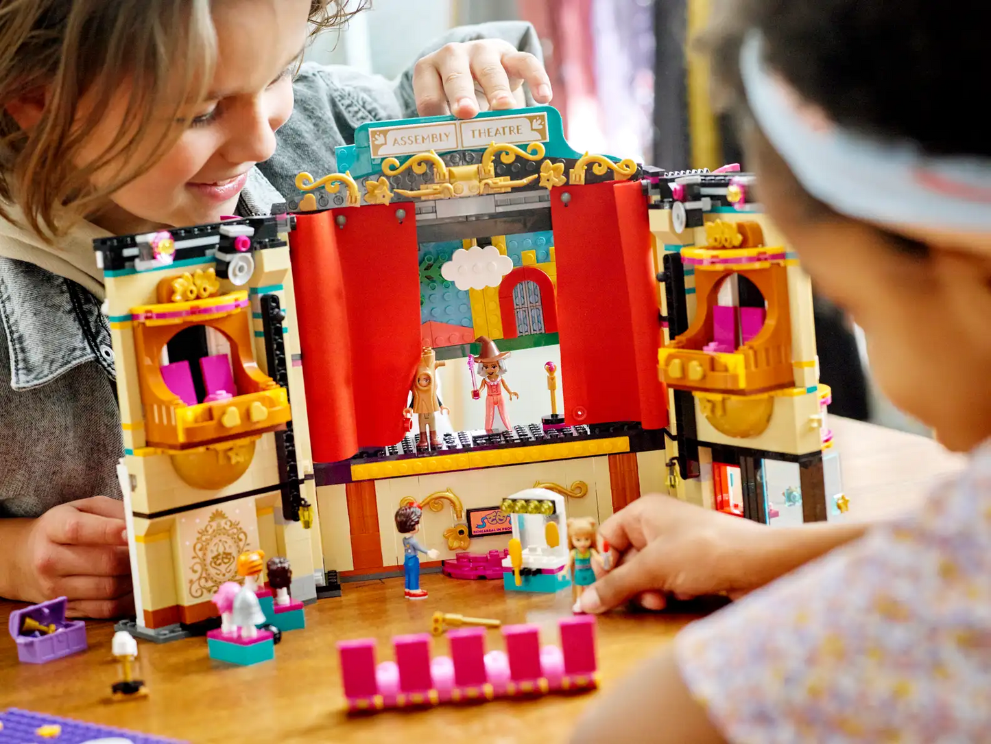 LEGO Friends Andrea’s Theater School 41714