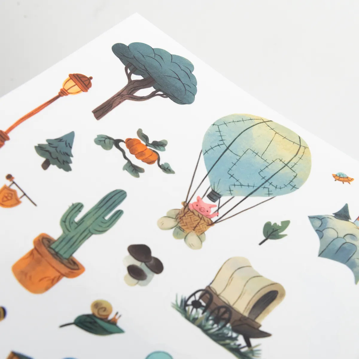 Colouring Book + 200 Stickers for 3+: La Bande à Jojo, Moulin Roty