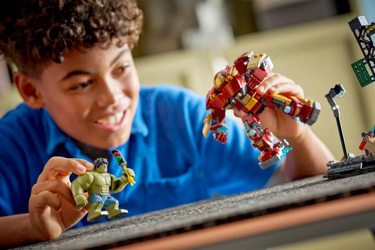 Epic Battle: Hulkbuster vs. The Hulk 76343, Lego Marvel