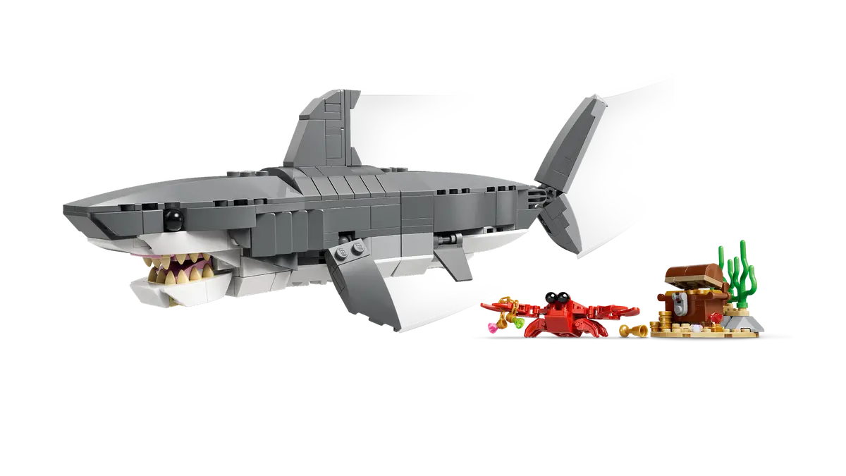 Fierce Shark with a Treasure Chest 31381, Lego Creator 3-in-1