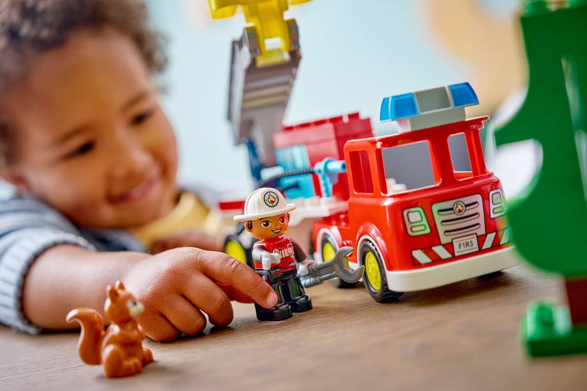 Fire Truck with Hose and Firefighter 10473, Lego DUPLO