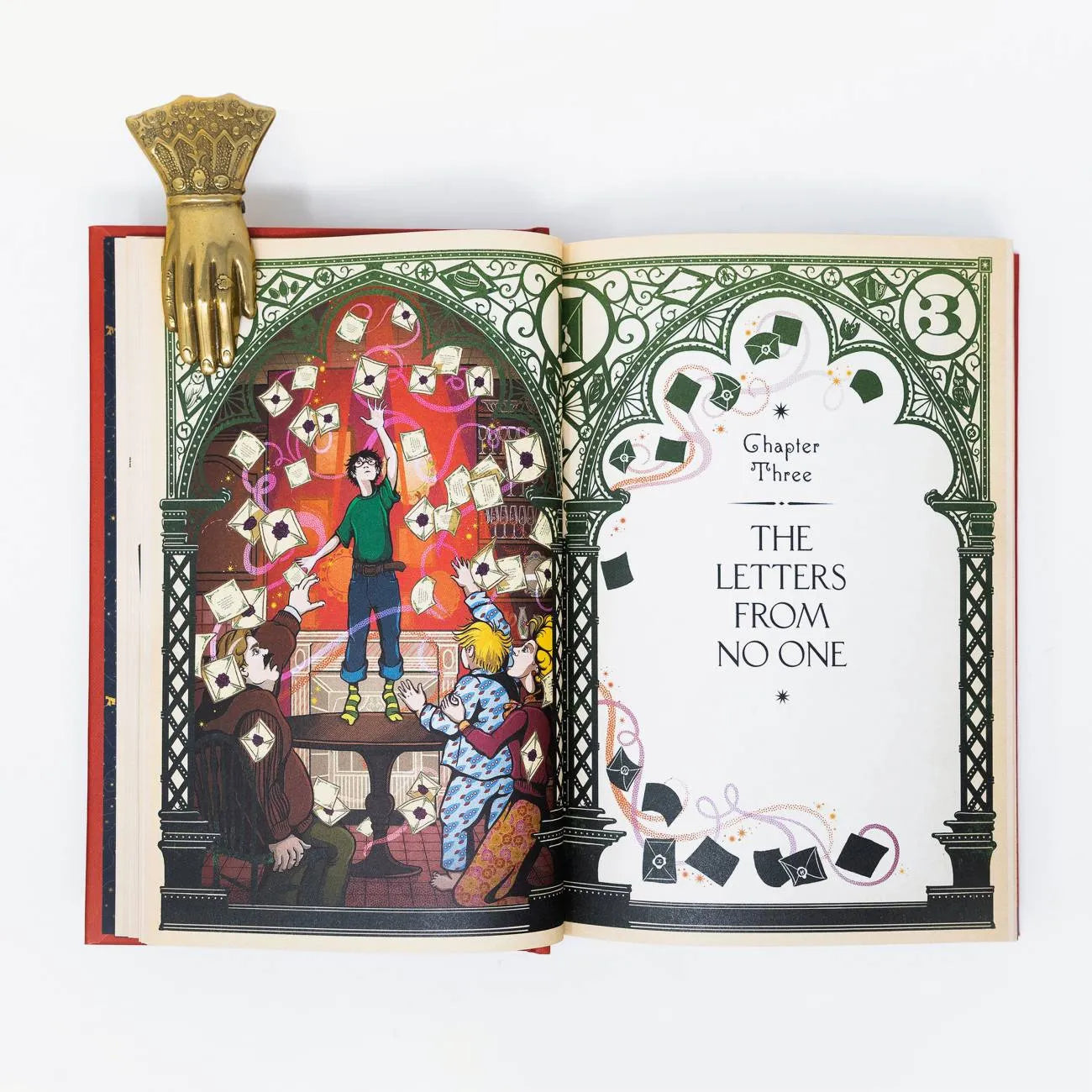 Harry Potter and the Philosopher’s Stone, MinaLima Edition (Hardback) for Kids 8+, English Language