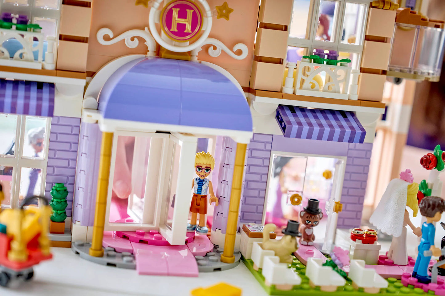 Heartlake City Grand Hotel 42704, Lego Friends