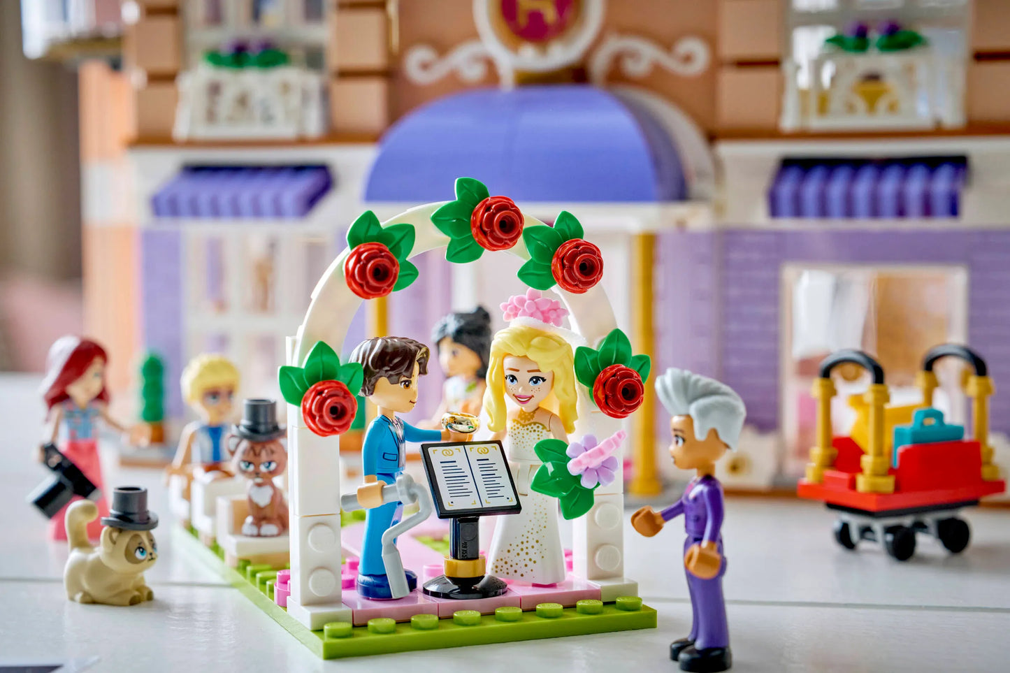 Heartlake City Grand Hotel 42704, Lego Friends