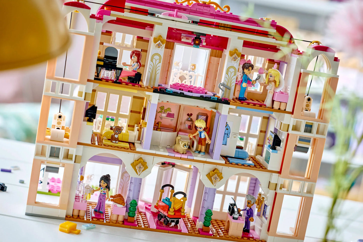 Heartlake City Grand Hotel 42704, Lego Friends