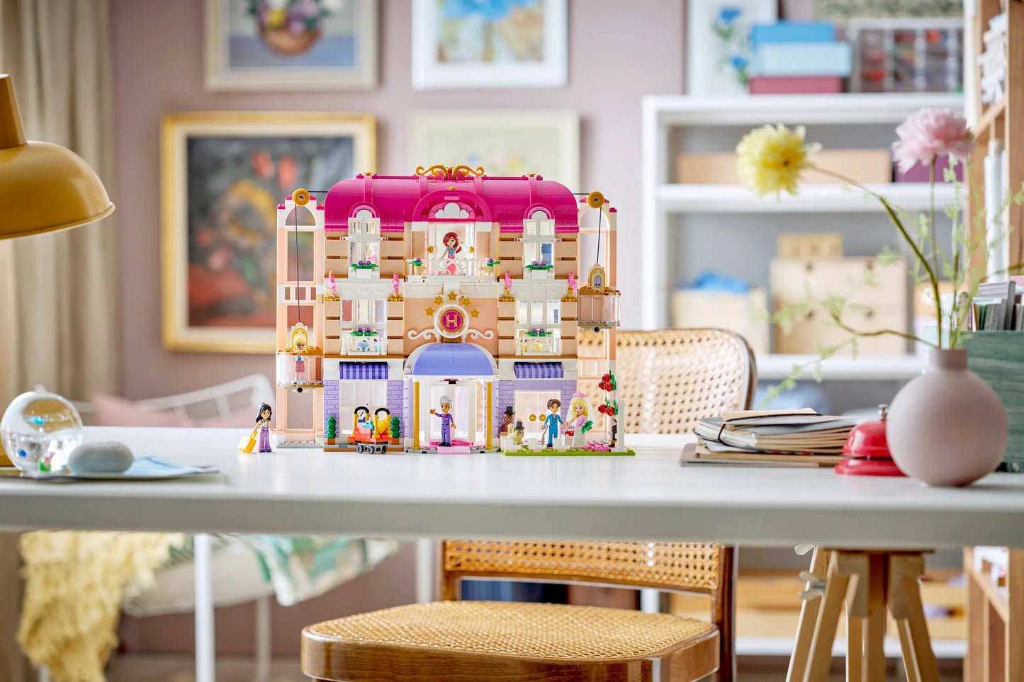 Heartlake City Grand Hotel 42704, Lego Friends