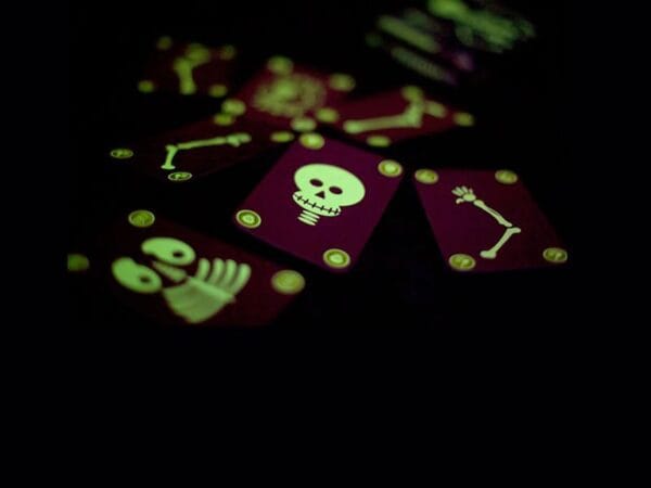 Djeco card game Bogoss