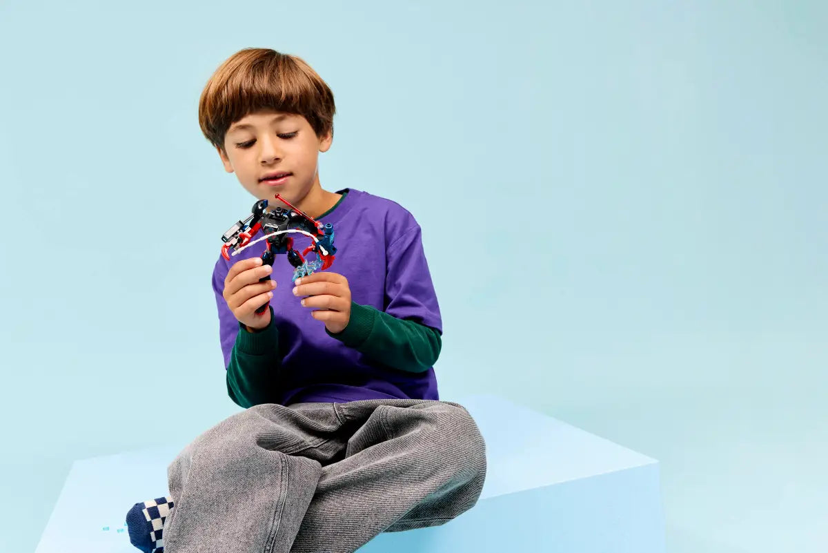 Miles Morales Mech vs. Spider-Man 2099, Lego Marvel 76337