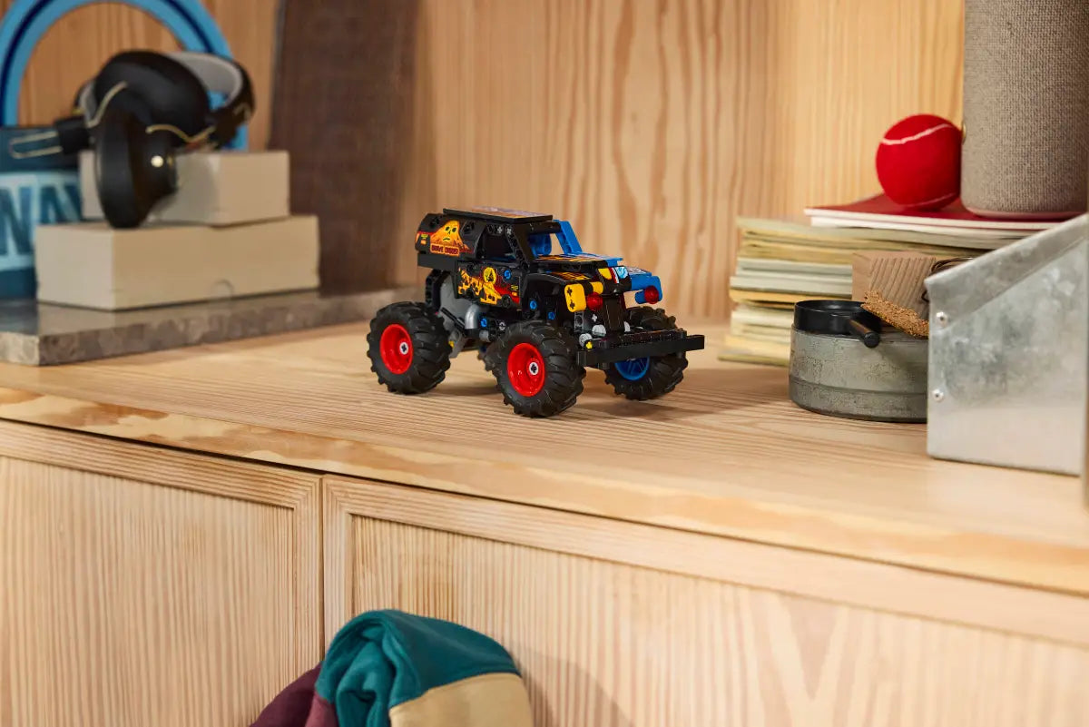Monster Jam™ Grave Digger™ Fire and Ice 42219, Lego Technic