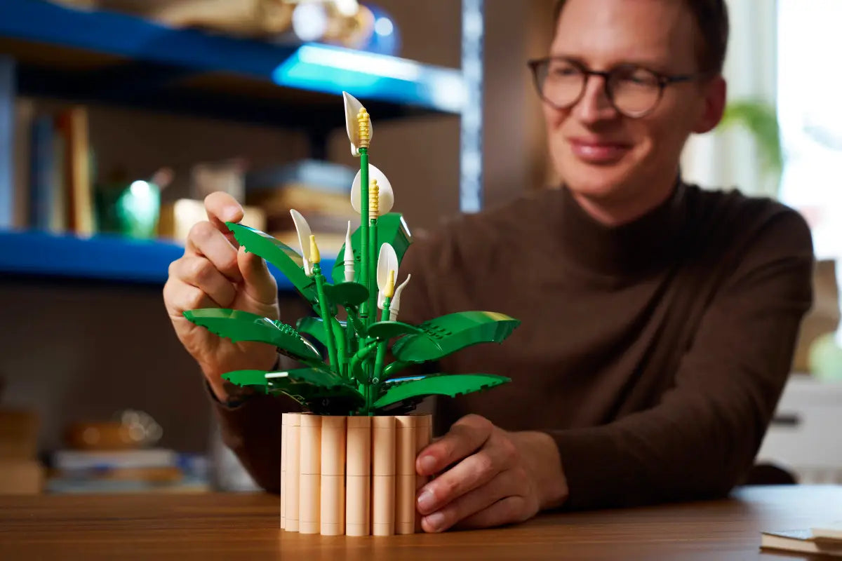 Peace Lily 11504, Lego The Botanical Collection