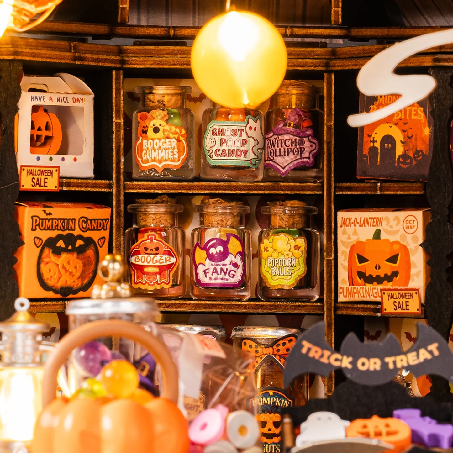 DIY Miniature House 14+: Haunted Candy House DG186, Robotime Rolife