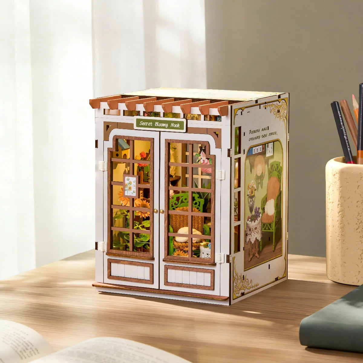 DIY Book Nook 14+: Secret Bloomy Nook TGE04, Robotime Rolife