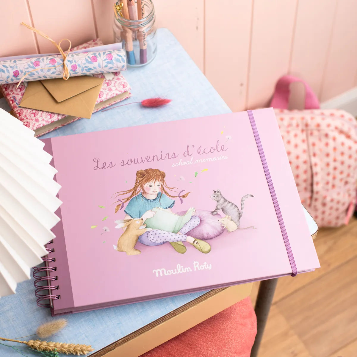 Школьный альбом для воспоминаний (FR-EN) 3+: Les Rosalies, Moulin Roty