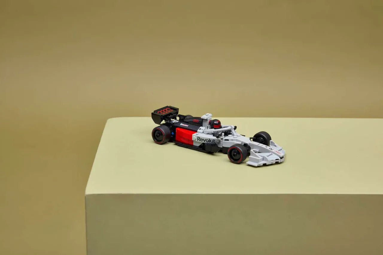 Audi Revolut F1® Team R26 Race Car, Lego Speed Champions 77259