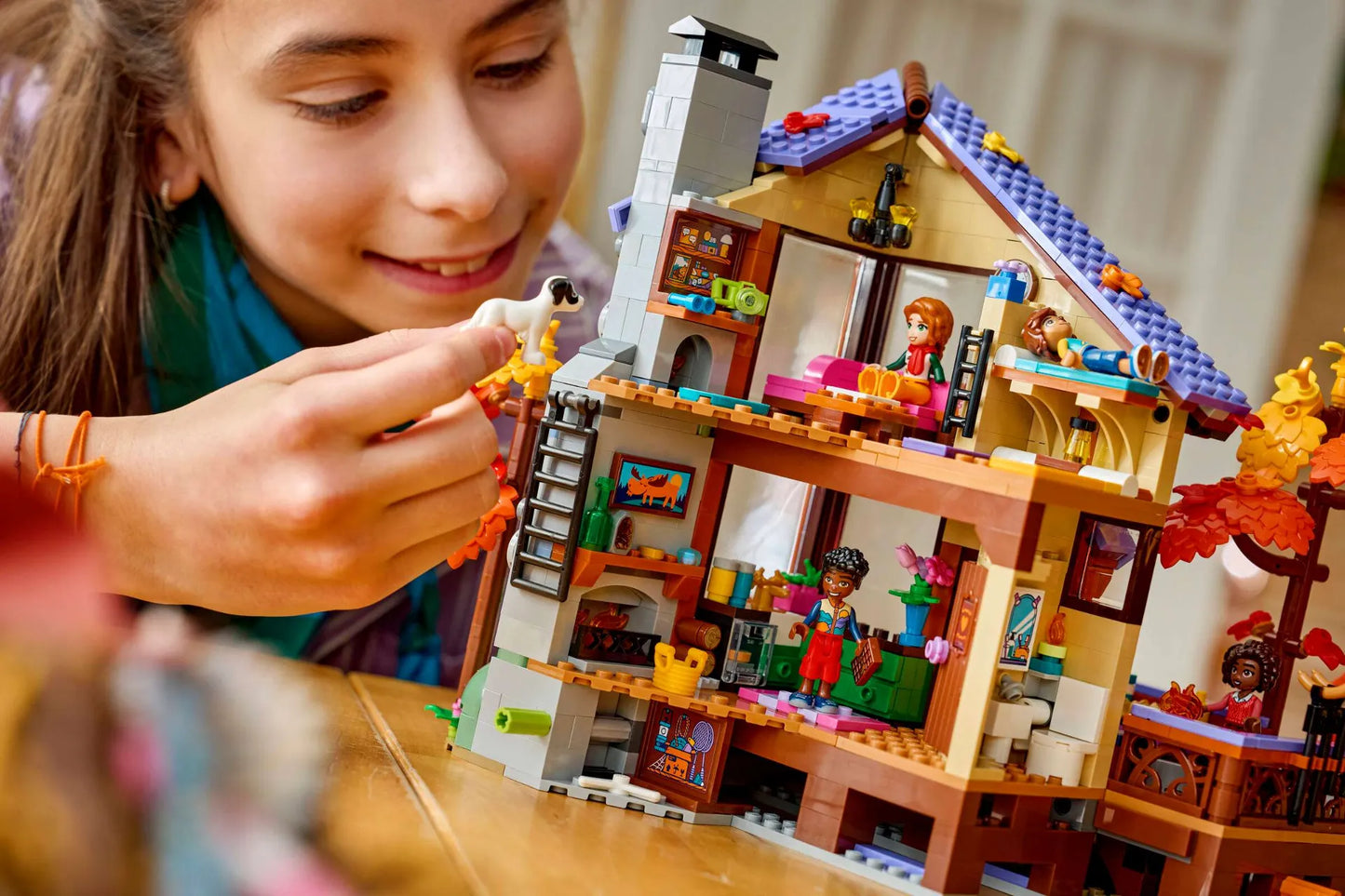 Cozy Fall Forest Cabin 42705, Lego Friends