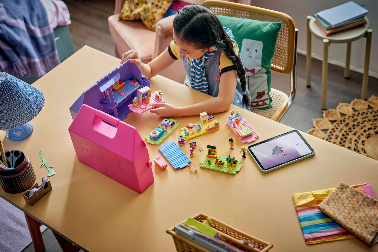 Creative Dollhouse Suitcase 42697, Lego Friends