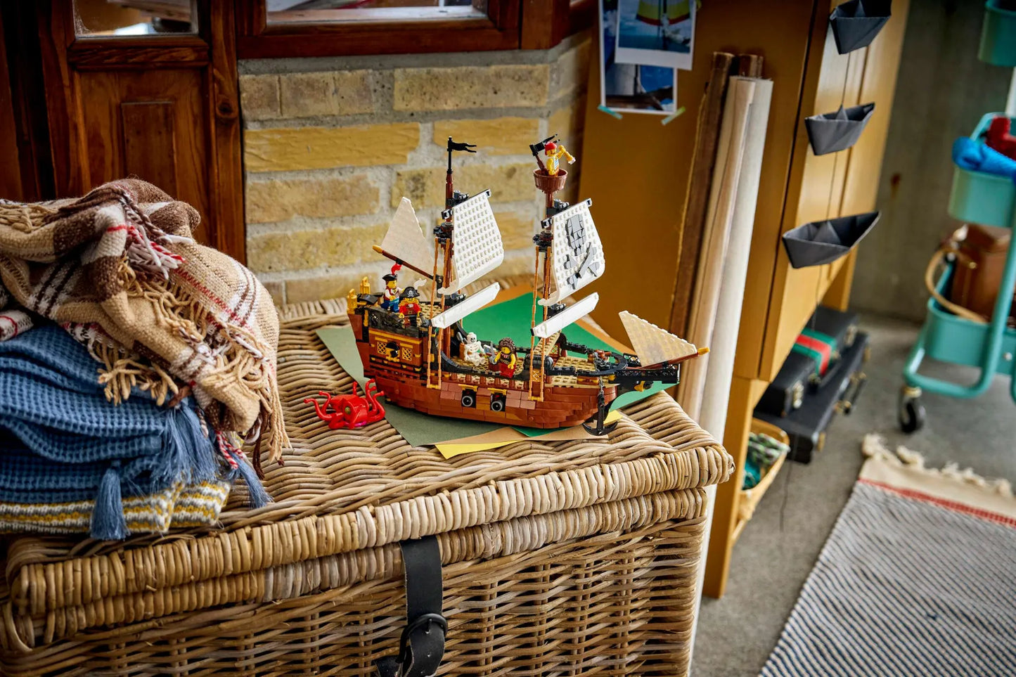 Iconic Pirate Ship 31387, Lego Creator 3-in-1