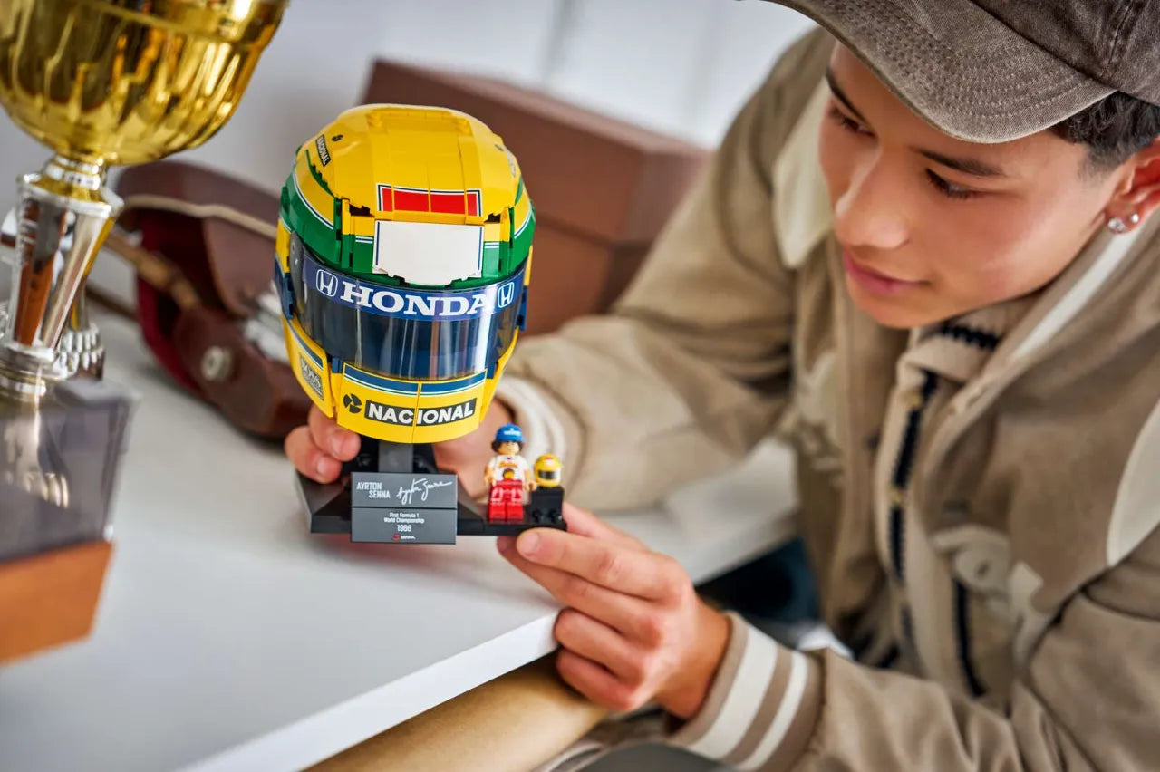 Ayrton Senna Helmet, Lego Editions Collection 931 Pieces, 43024