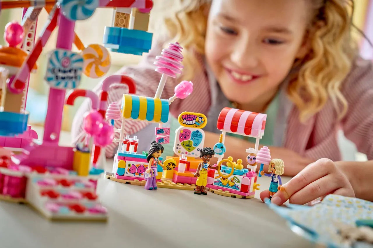 Candy & Cupcake Ferris Wheel, Lego Friends Collection 602 Pieces, 42700