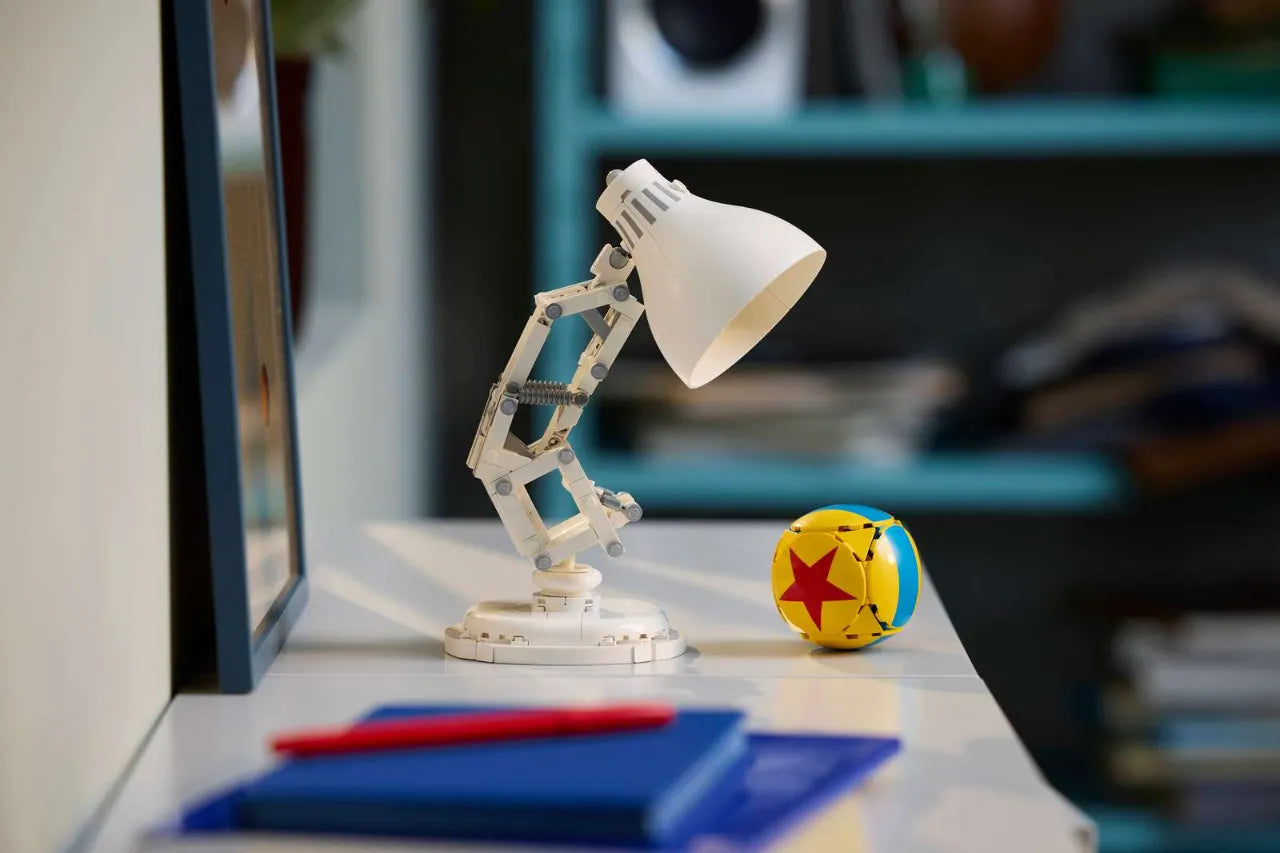Disney Pixar Luxo Jr. For Teens and Adults, Lego Ideas Collection 613 Pieces, 21357